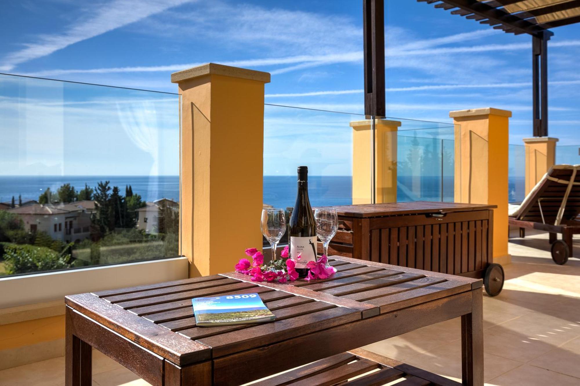 2 Bedroom Apartment Thalassa With Sea And Sunset Views, Aphrodite Hills Resort Kouklia Ngoại thất bức ảnh