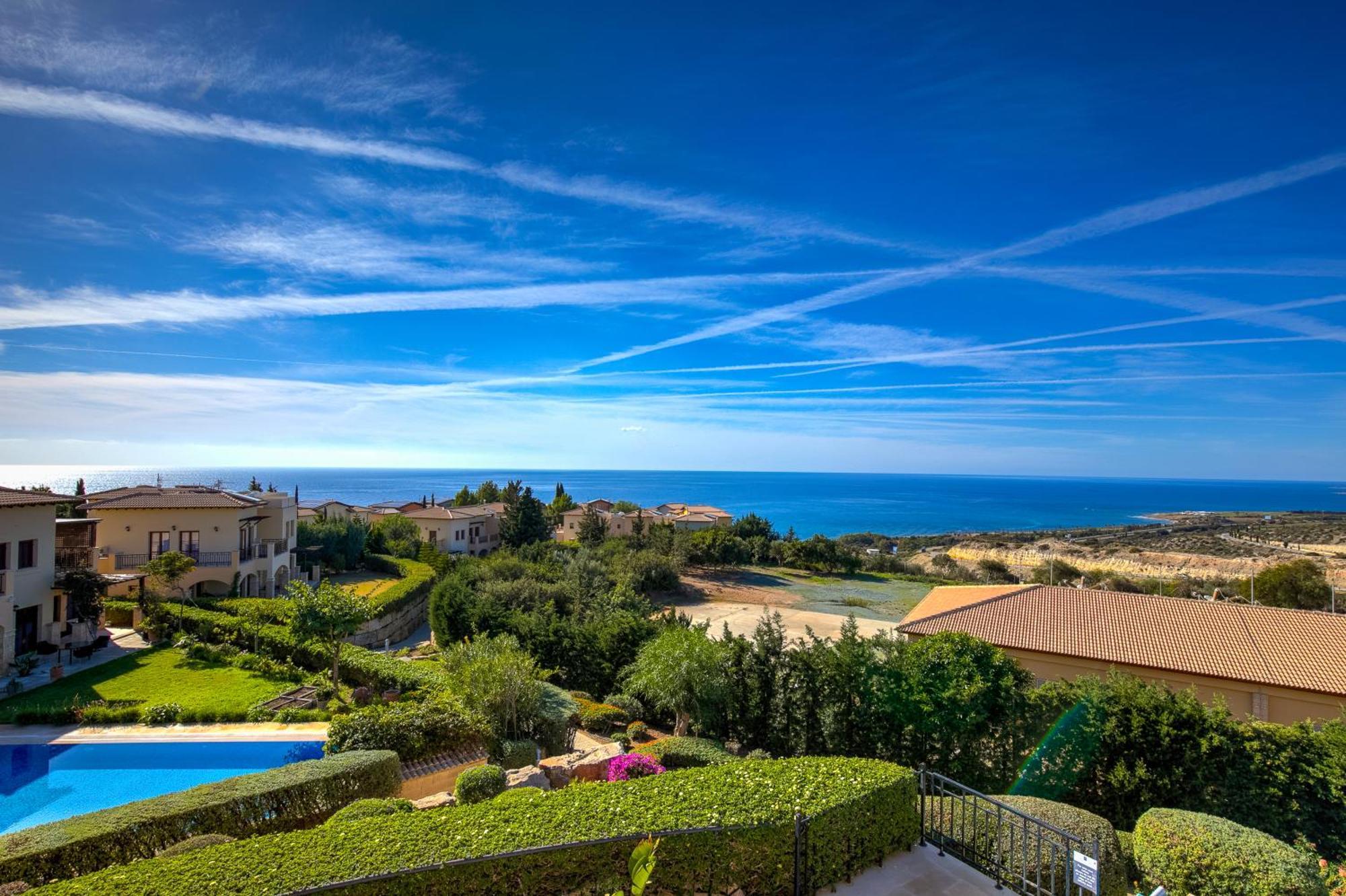 2 Bedroom Apartment Thalassa With Sea And Sunset Views, Aphrodite Hills Resort Kouklia Ngoại thất bức ảnh