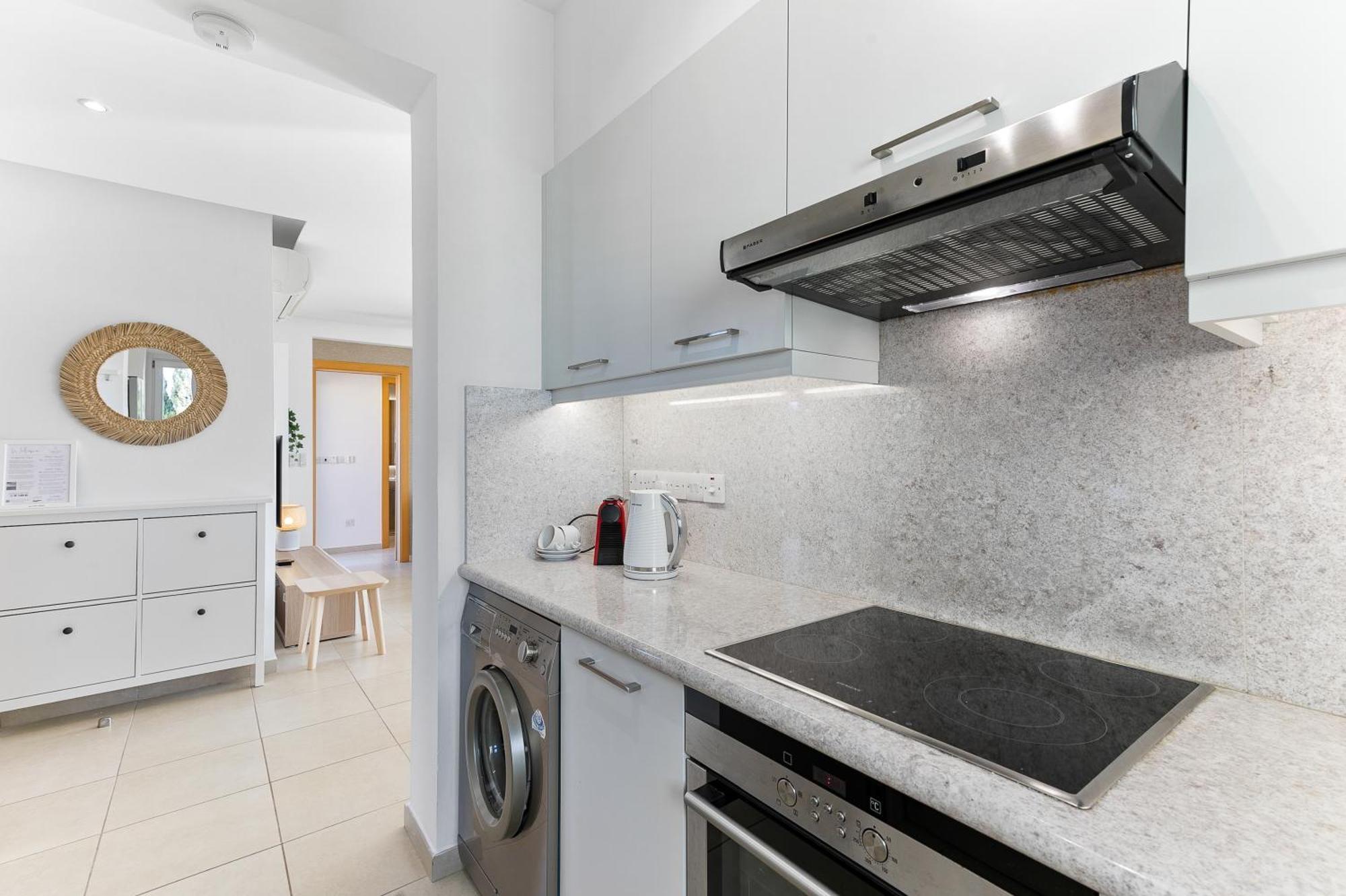 2 Bedroom Apartment Thalassa With Sea And Sunset Views, Aphrodite Hills Resort Kouklia Ngoại thất bức ảnh